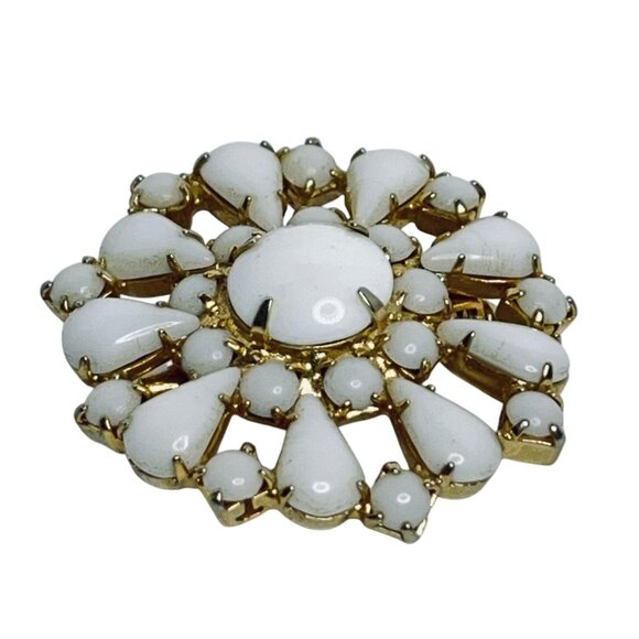 Vintage Gold Tone And Milk Glass Beaded Brooch (5747) - Picture 2 of 3